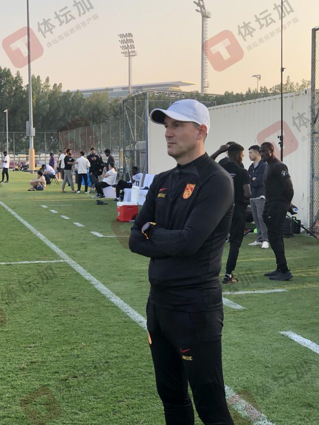 必一运动-扬科维奇要求体能达极限继续奔跑 下周转入技战术